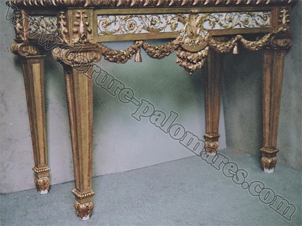 Console, bois sculpté