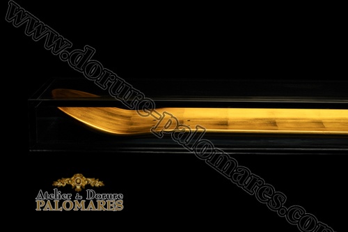 Skateboards recouvert de feuilles d'or