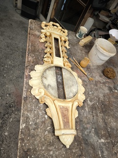 Baromètre Louis XVI, bois sculpté, XVIIIe siècle